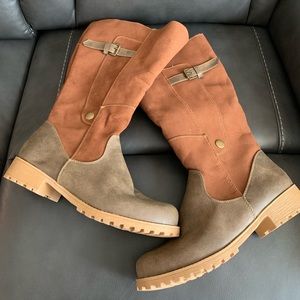 New Sheepskin Women’s Boots - Shearling lined